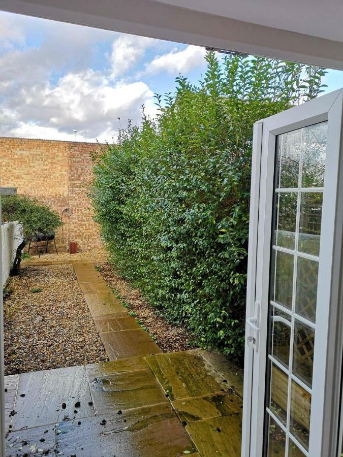 Guildford Town House Villa Екстериор снимка